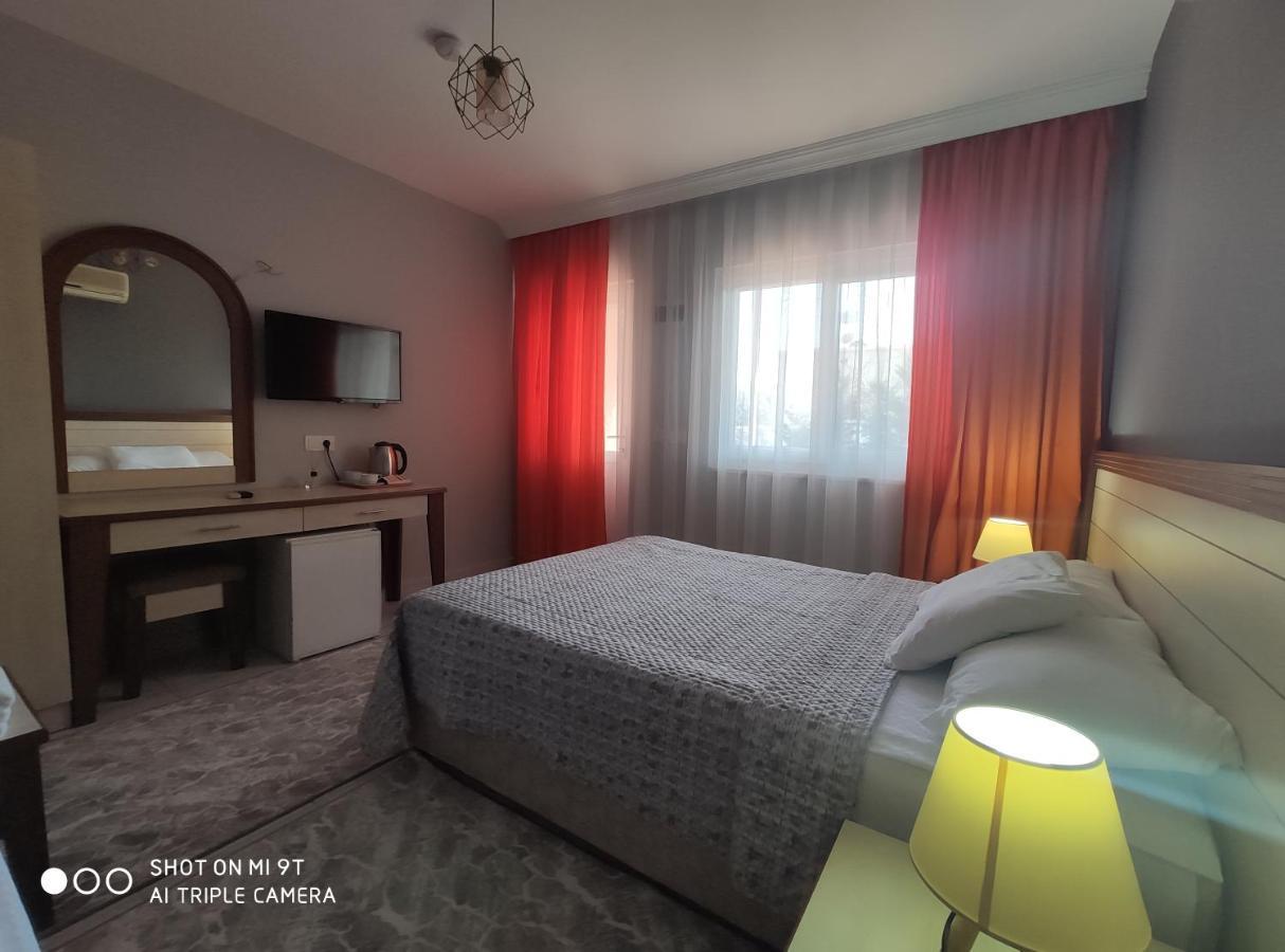 Nostalgia World Otel Kızılot Exteriör bild