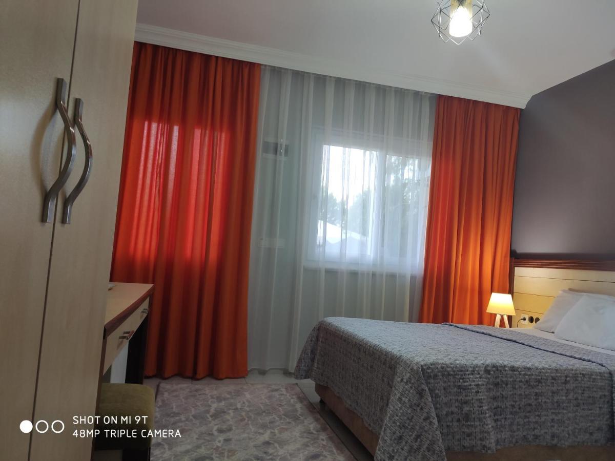 Nostalgia World Otel Kızılot Exteriör bild